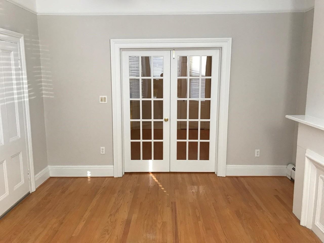 342 Pavonia Ave #1 - Photo 6 of 21