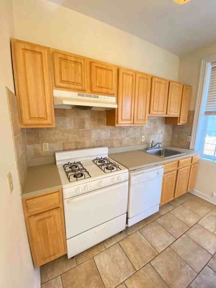 55 Bright St #3 - Photo 4 of 14