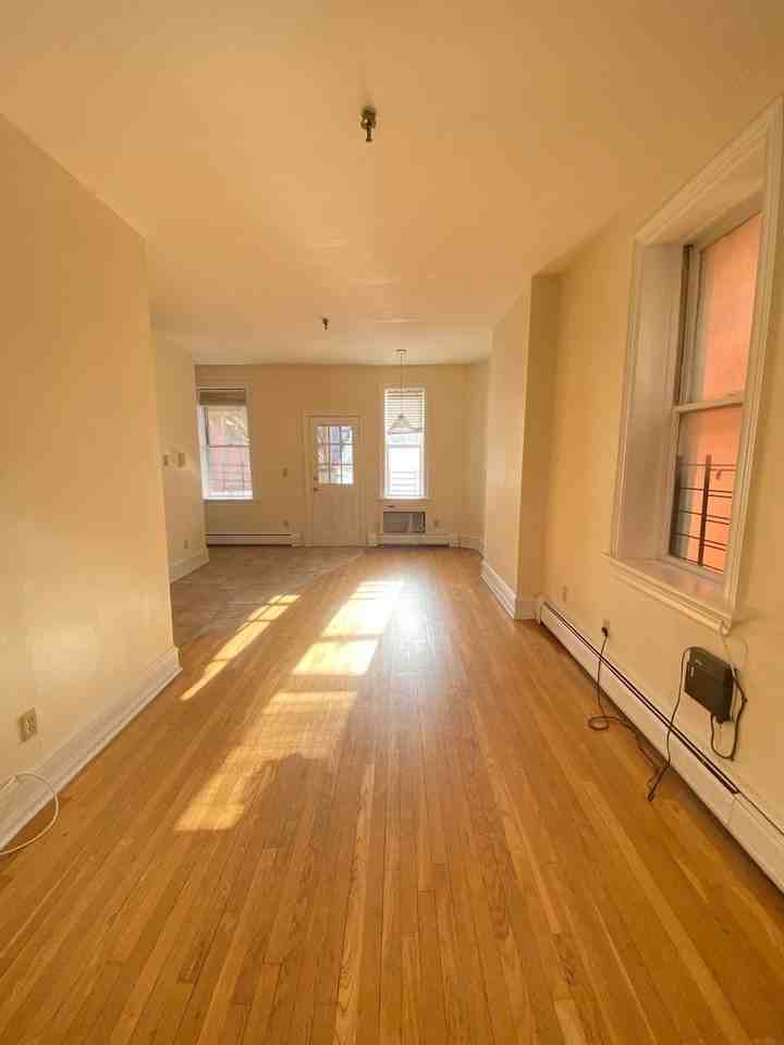 55 Bright St #3 - Photo 6 of 14