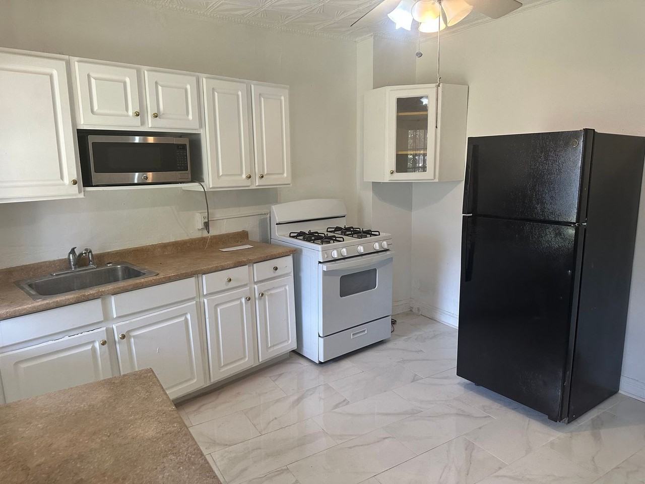 2019 Cecil Ave - Photo 4 of 15