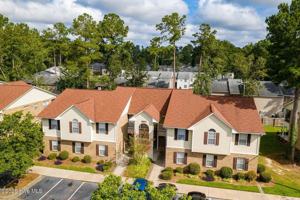 featured image of 2804 Mulberry Ln #F