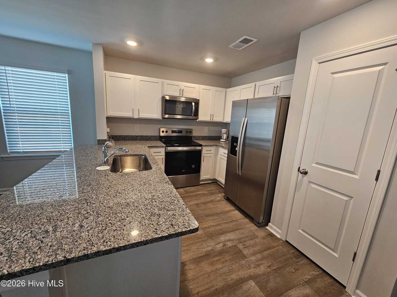 4215 High Glen Dr - Photo 3 of 16