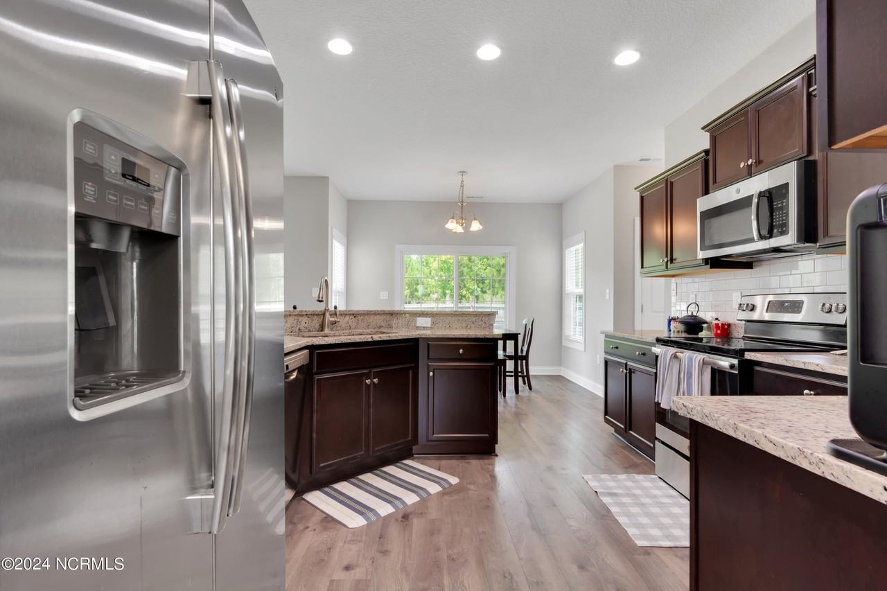 307 Pettigrew Ln - Photo 6 of 30