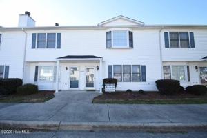 featured image of 3828 Sterling Pointe Dr #O5
