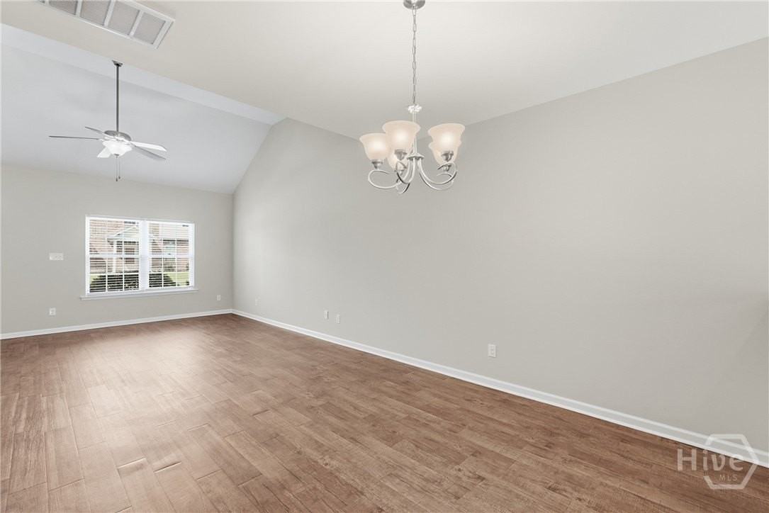 401 Old Ivy Sq - Photo 5 of 41