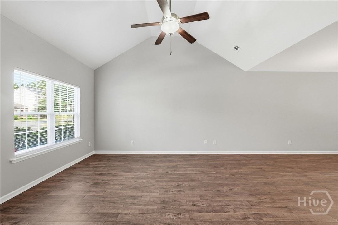 401 Old Ivy Sq - Photo 6 of 41