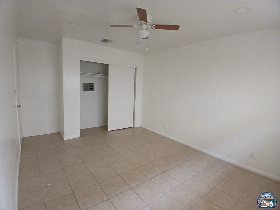 162 W Alamo St #B - Photo 4 of 9