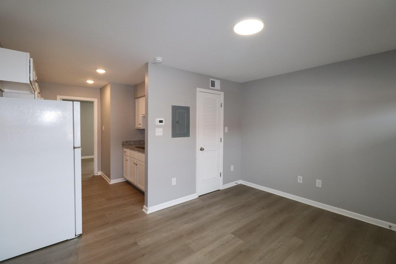 203 S 1st St #101 - Photo 3 of 10