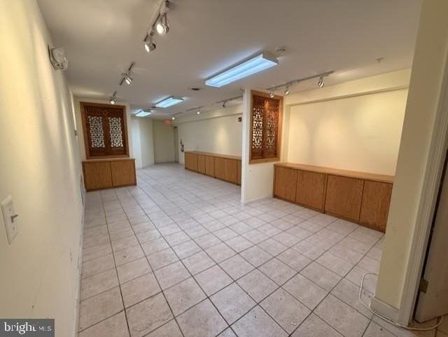 324 Main St - Photo 2 of 7