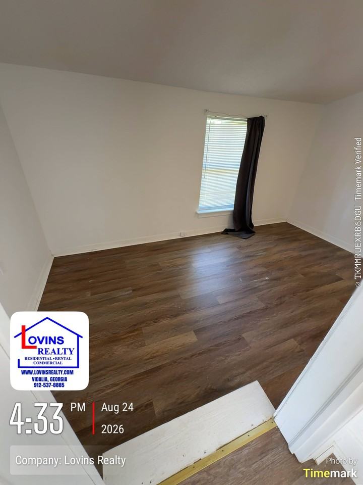 109 E Clifton Ave #1 - Photo 7 of 8