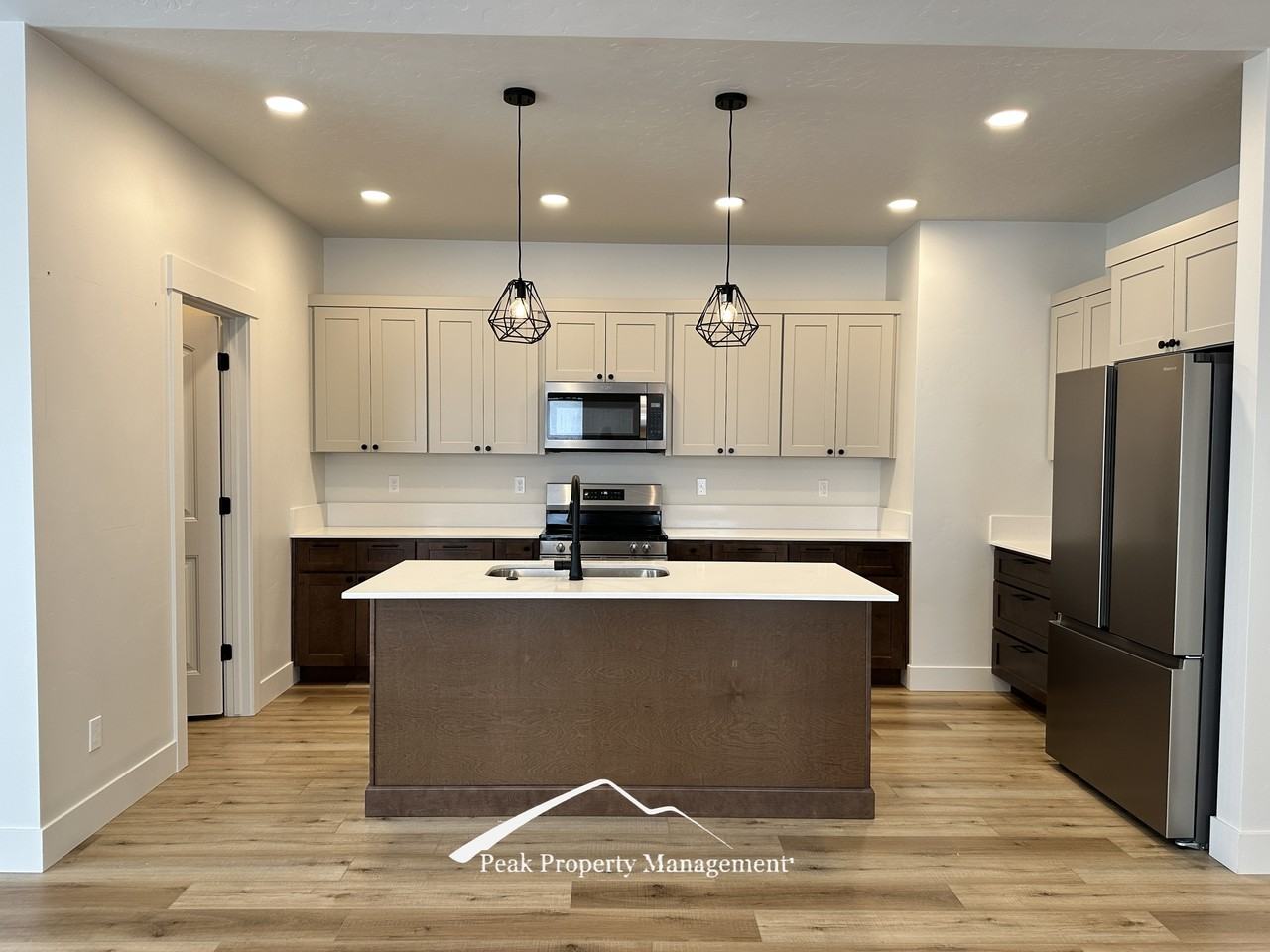 308 N 11th St #1 - Photo 4 of 27