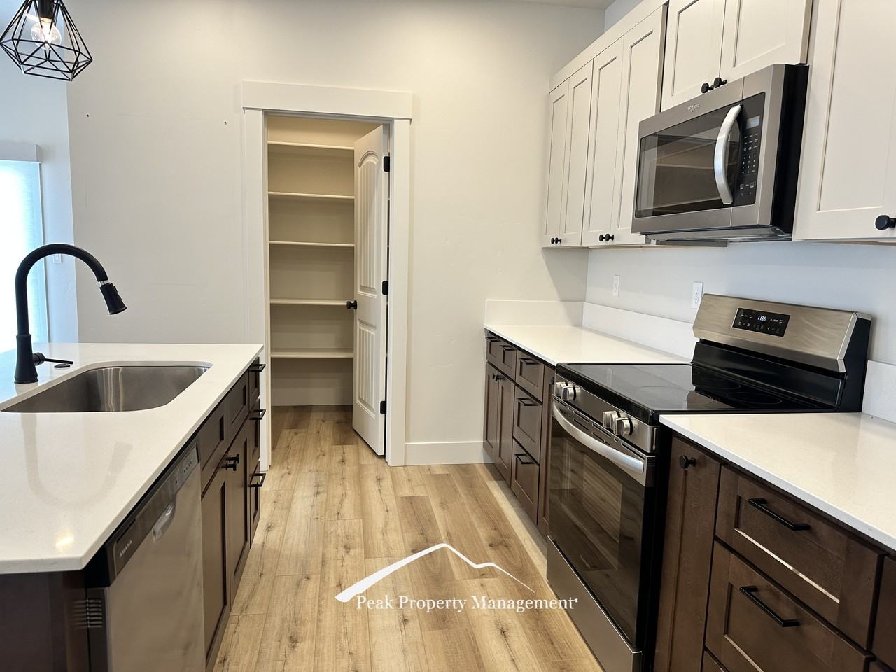 308 N 11th St #1 - Photo 5 of 27