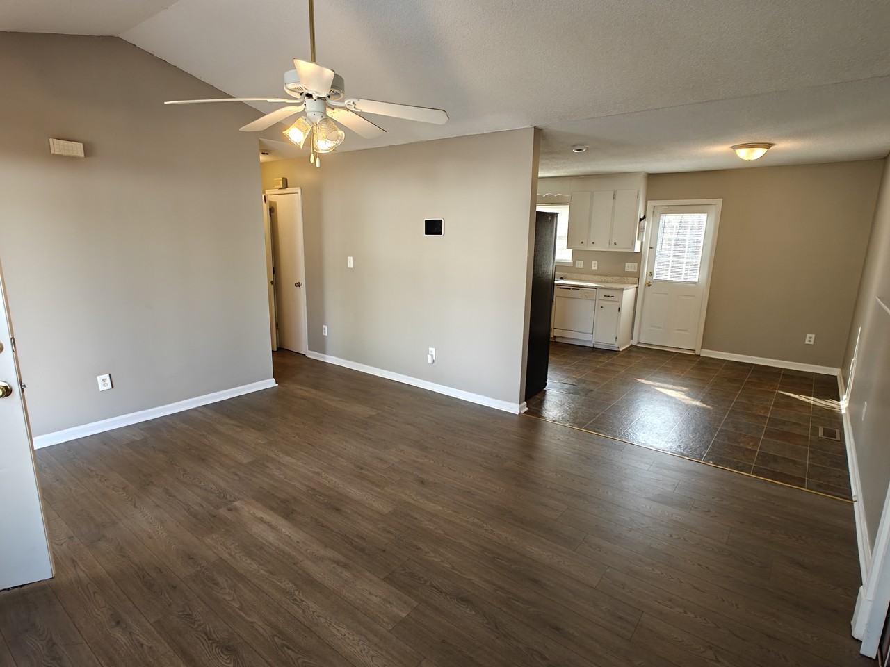 11 Silver Spur Ct #1 - Photo 2 of 23