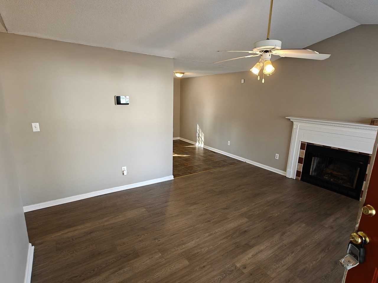 11 Silver Spur Ct #1 - Photo 3 of 23