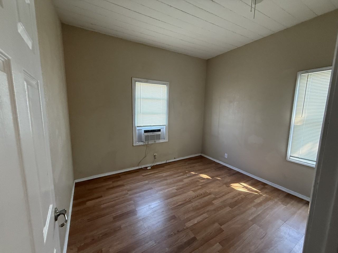 413 N Hackberry St #1 - Photo 7 of 10