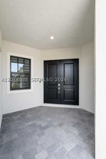 17552 Sw 46th St #1 - Photo 3 of 43
