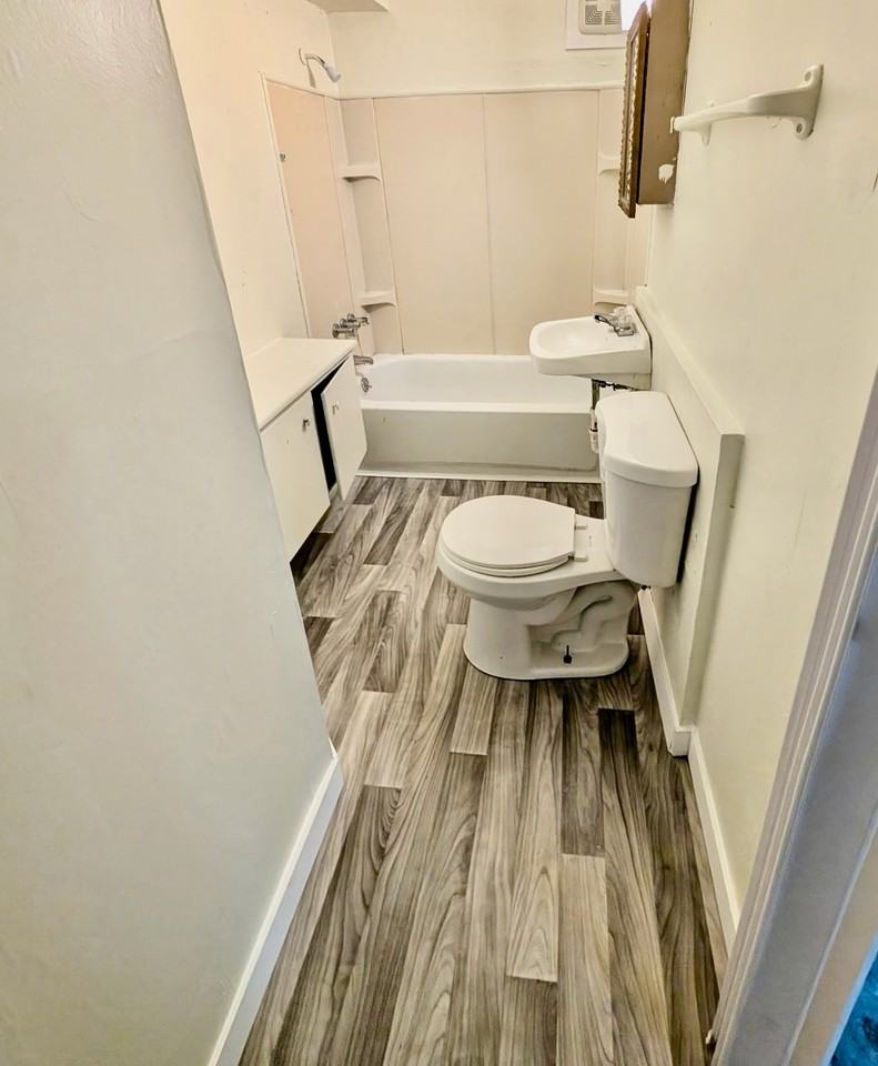 1161 Forest Hill Ave #1161 - Photo 7 of 16
