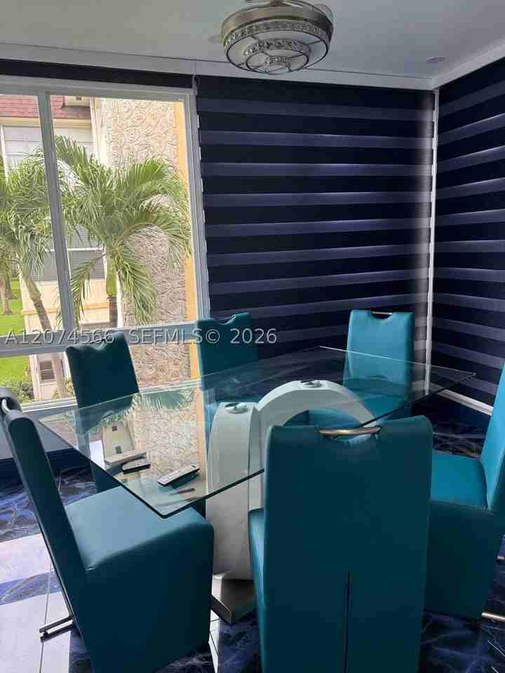 5121 W Oakland Park Blvd #212 - Photo 6 of 17