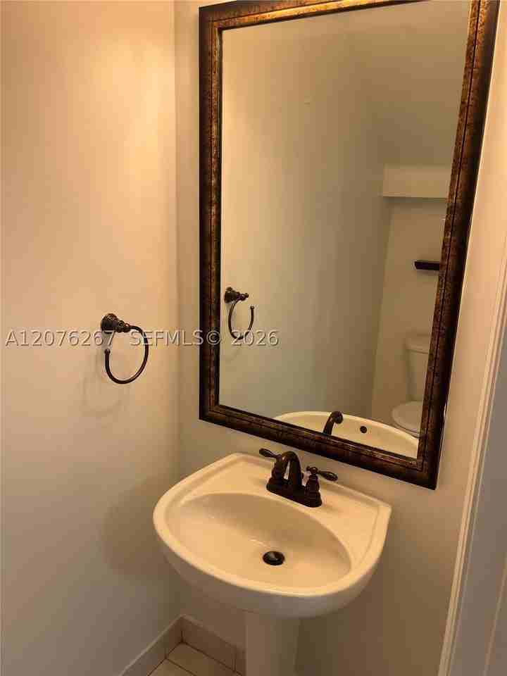 12510 Sw 53rd St - Photo 6 of 19