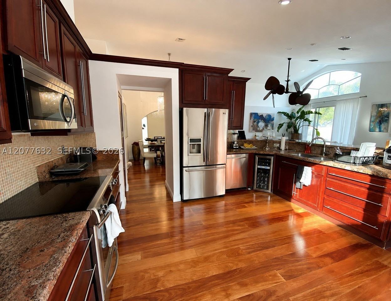 13658 Kiltie Ct - Photo 3 of 41