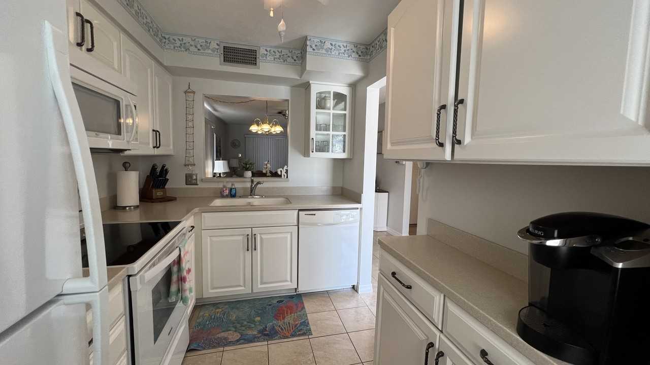 3668 Trophy Blvd #1 - Photo 6 of 42
