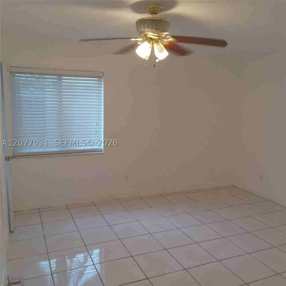 2441 Sw 85th Ter #2441 - Photo 7 of 14