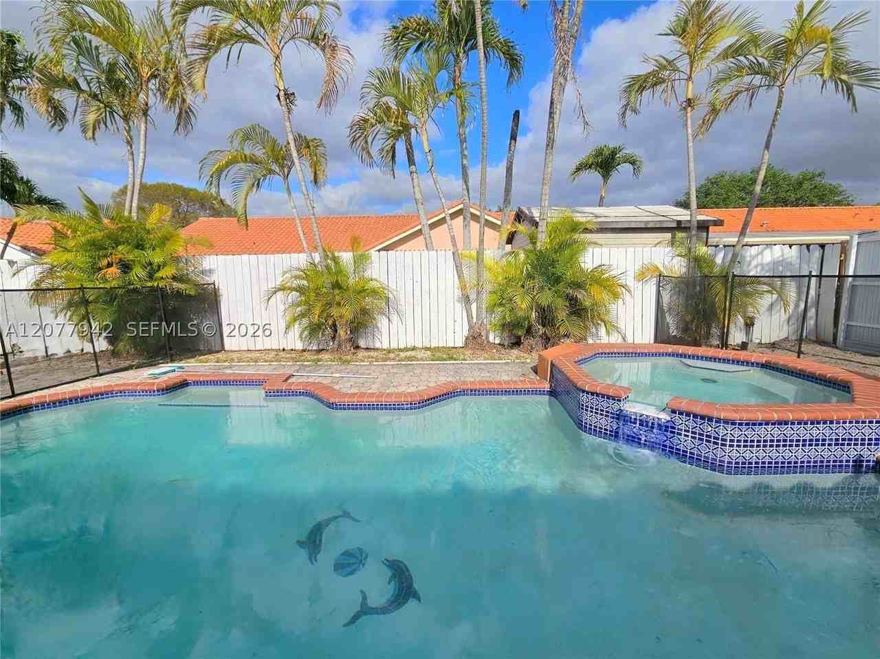 4235 Sw 143rd Ave - Photo 4 of 24