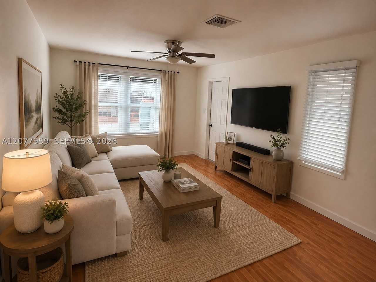 1837 Buchanan St - Photo 7 of 9