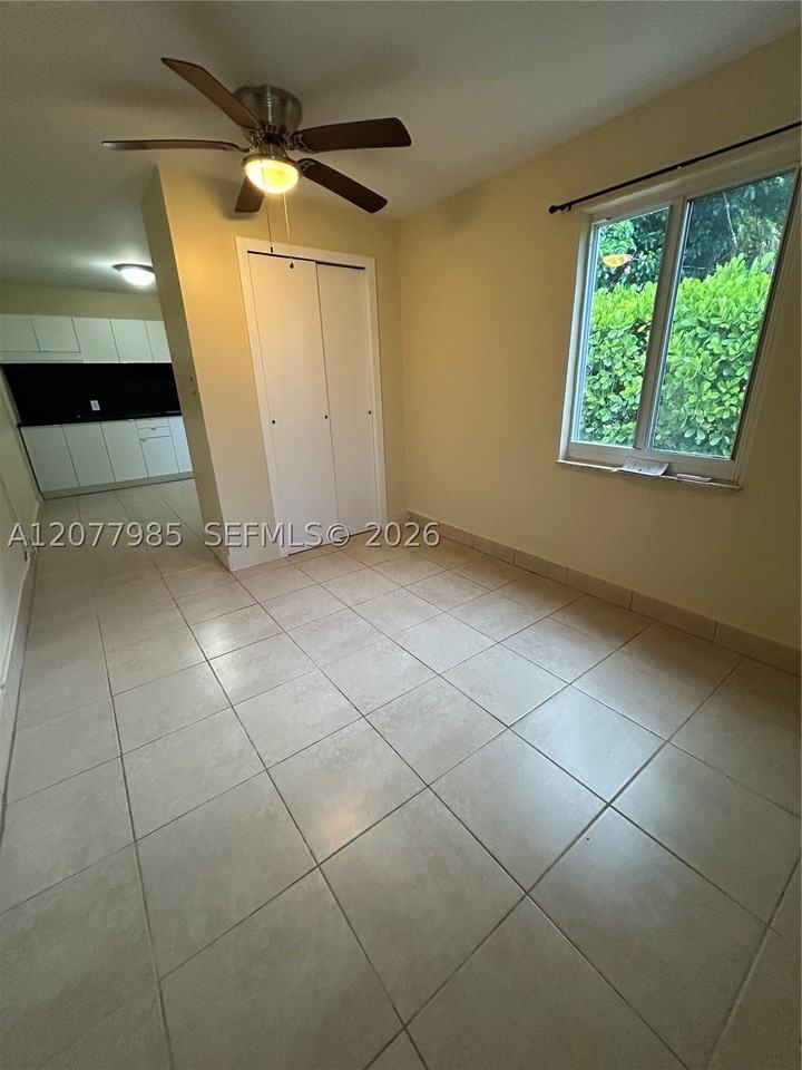 1642 Polk St #C - Photo 6 of 13