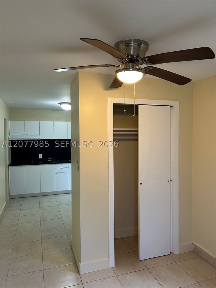 1642 Polk St #C - Photo 7 of 13