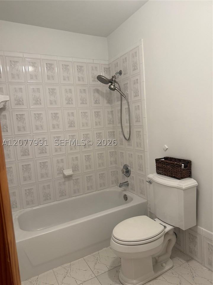 13410 Sw 81st St #2 - Photo 6 of 8