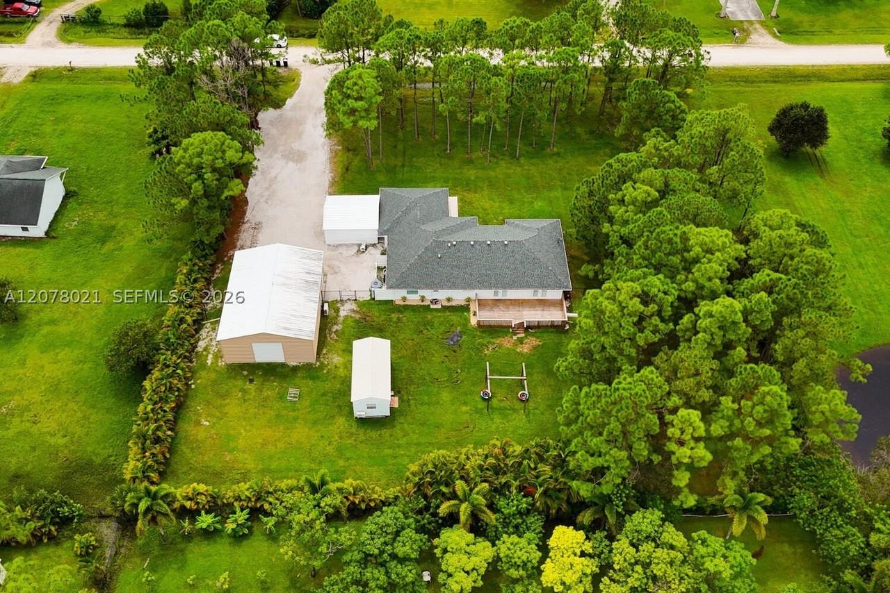 17107 84th Ct N - Photo 3 of 50