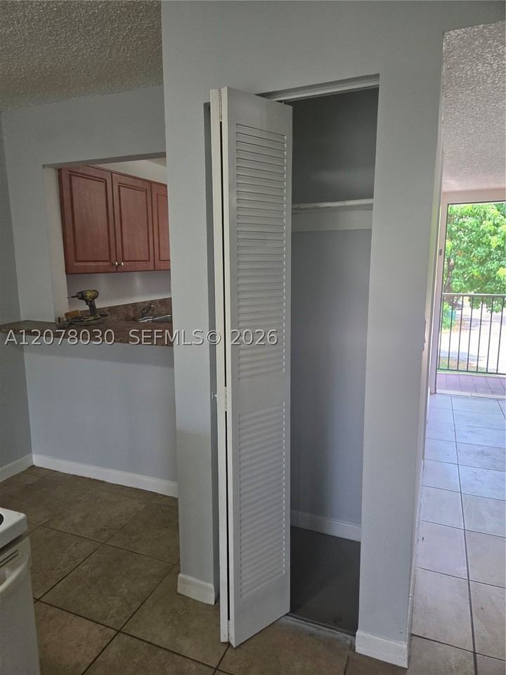 20520 Nw 15th Ave #230 - Photo 6 of 8