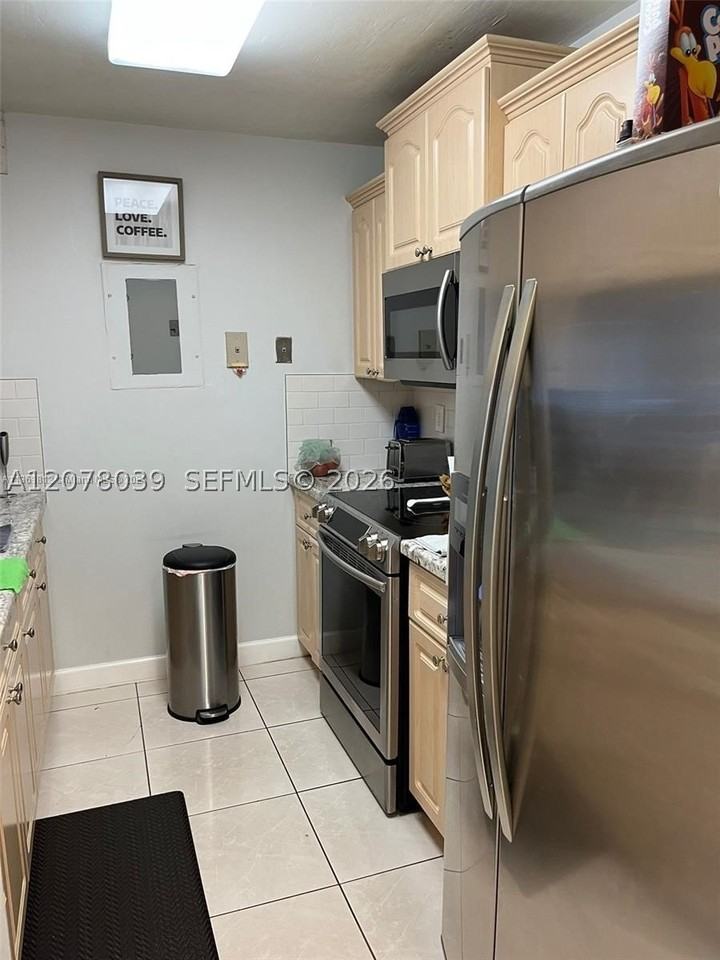 10135 Nw 9th Street Cir #5-208 - Photo 5 of 10