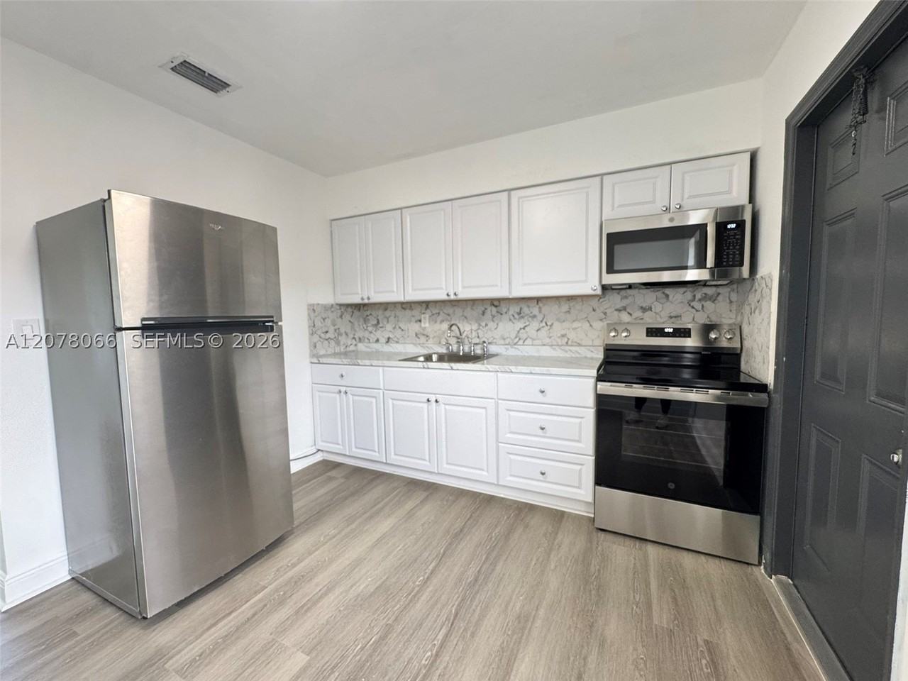 9355 Sw 39th St #9357 - Photo 5 of 15