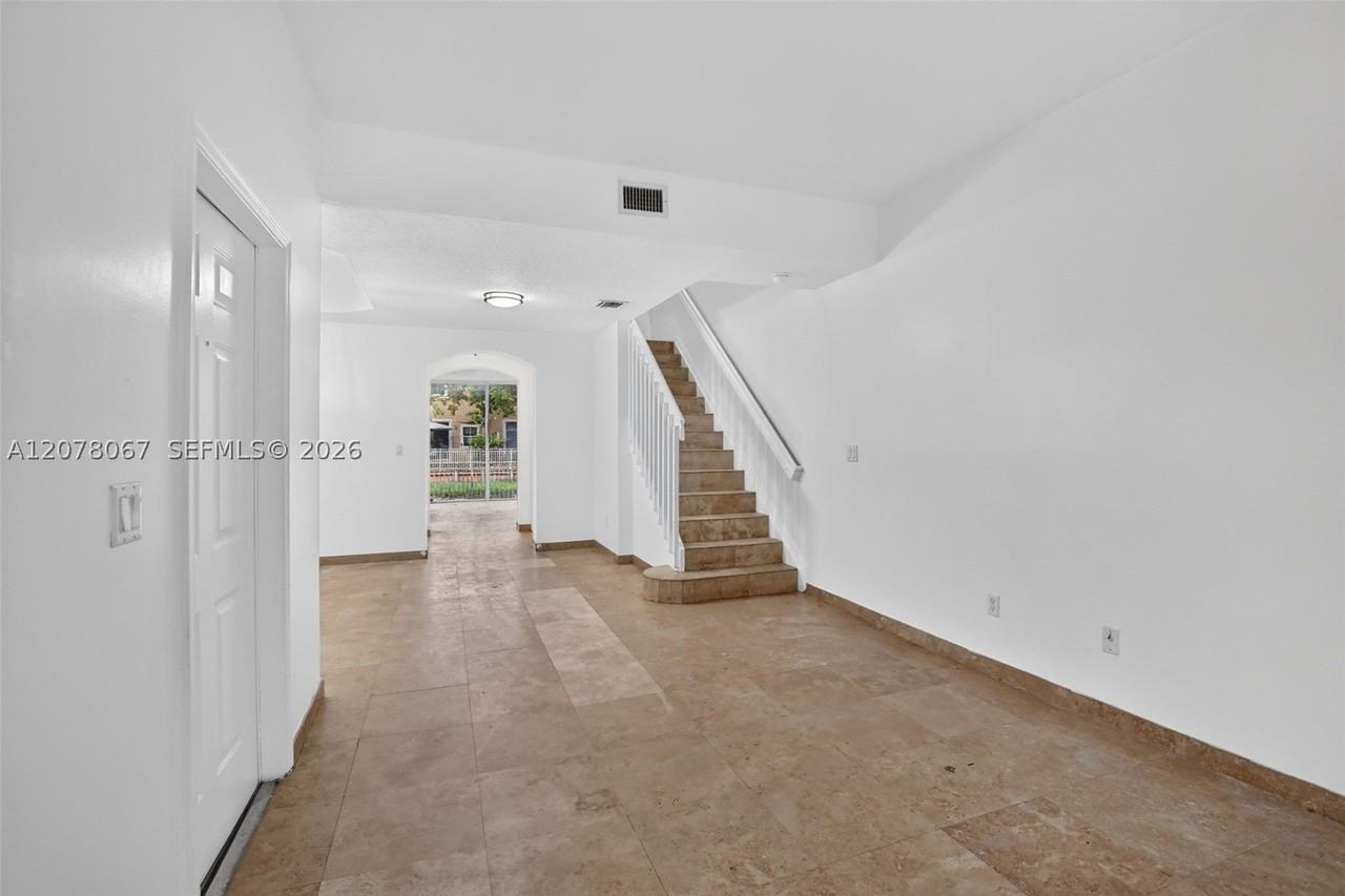 4927 N Harbor Isles Dr #205 - Photo 4 of 21
