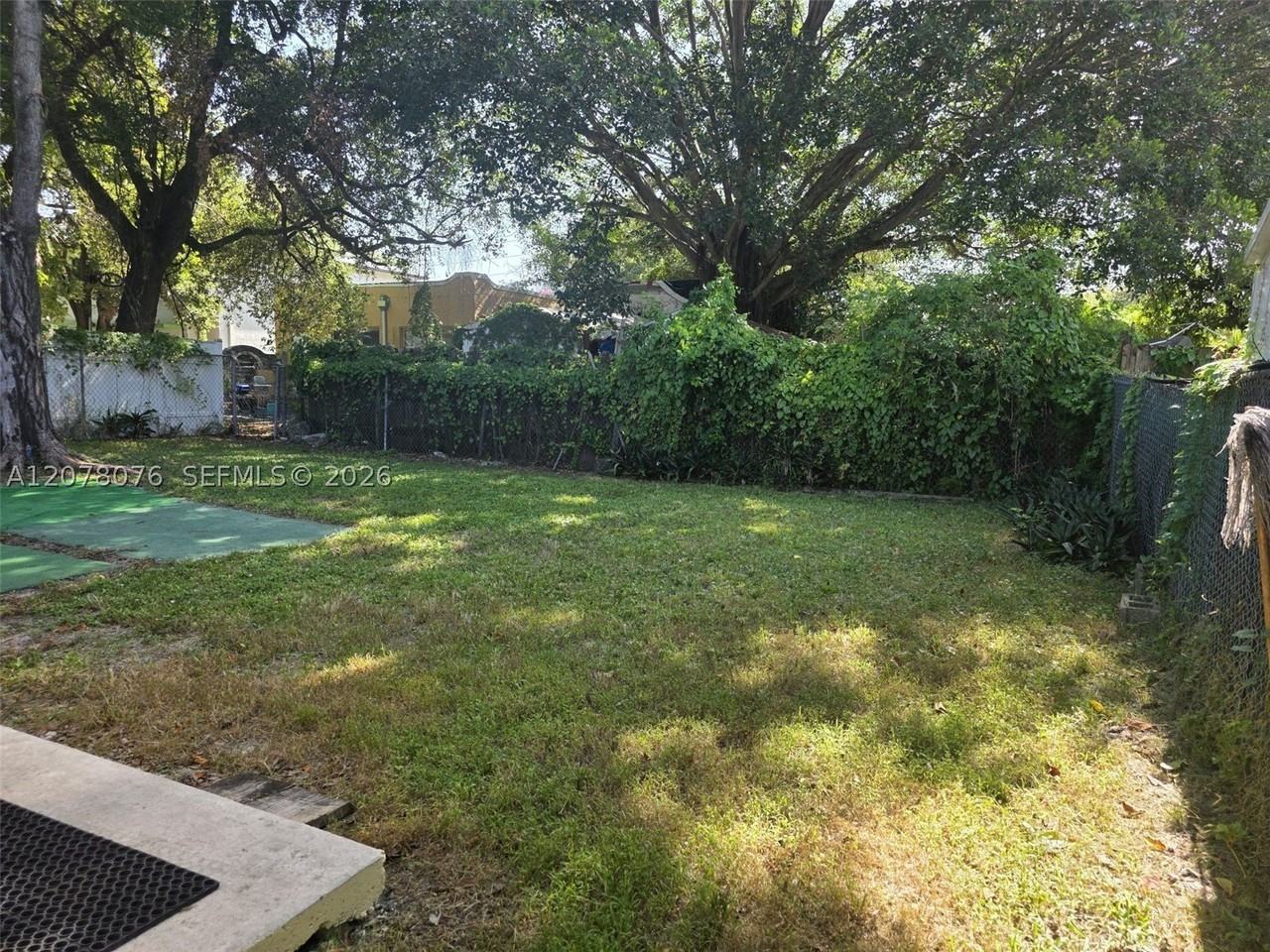 7737 Nw 9th Ave #7737 - Photo 5 of 19