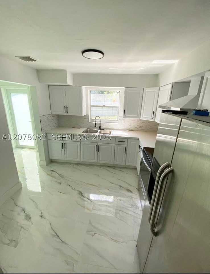 2381 Nw 174th Ter #0 - Photo 4 of 11