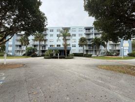 500 Executive Center Dr #4J - Photo 1 of 1
