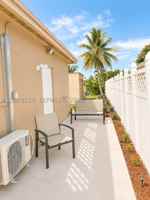 featured image of 1740 Nw 113th Ave #1