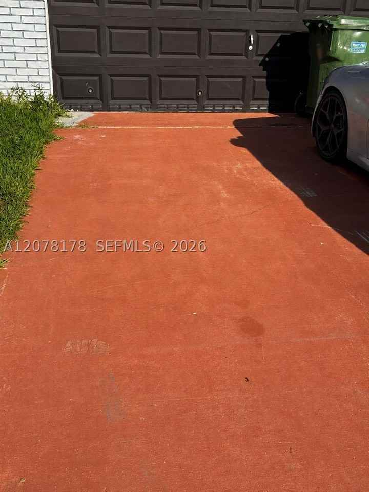 1740 Nw 113th Ave #1 - Photo 3 of 13