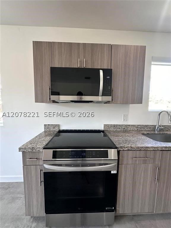 165 Nw 39th St #3 - Photo 4 of 12