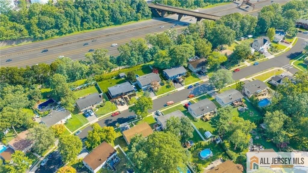 14 Harmon Rd - Photo 6 of 33