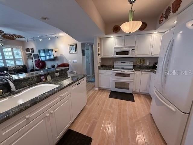 3806 Gulf Of Mexico Dr #C108 - Photo 4 of 39