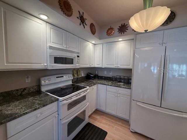 3806 Gulf Of Mexico Dr #C108 - Photo 6 of 39