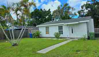 featured image of 2014 10th St W #B
