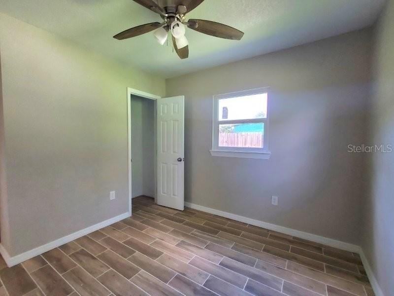 420 Somerset Rd - Photo 5 of 12