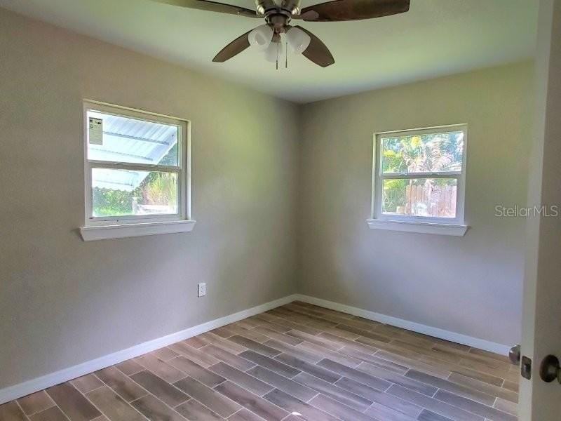 420 Somerset Rd - Photo 7 of 12