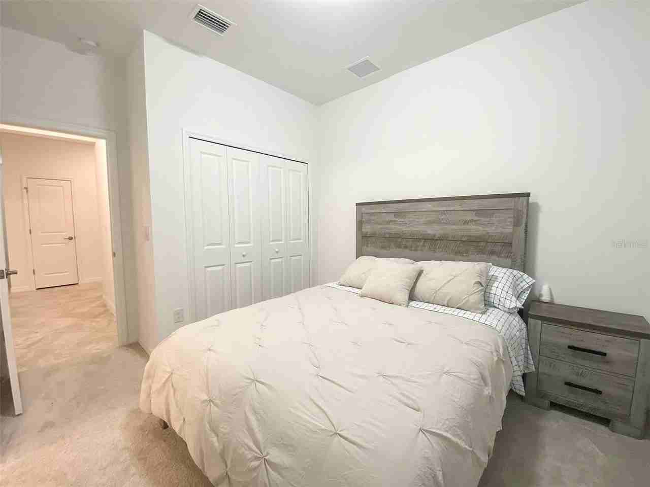 15936 Honey Suckle St - Photo 4 of 43
