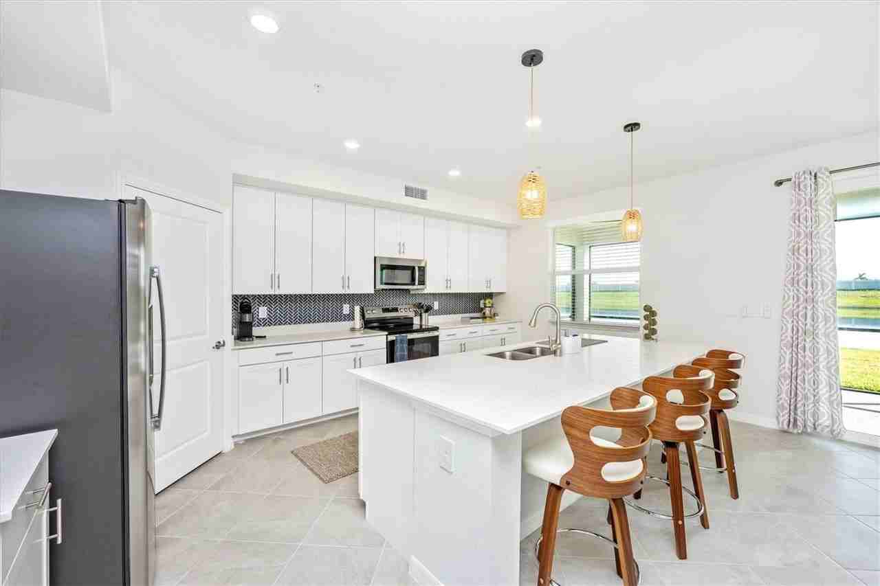 12640 Radiance Ct #101 - Photo 4 of 50